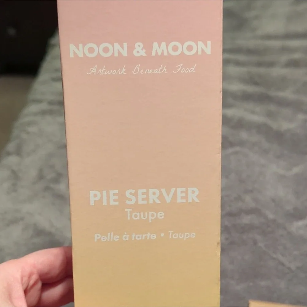 Noon & Moon Pie Server Taupe/Silver Stainless Steel w/ Ceramic Handle 10.4